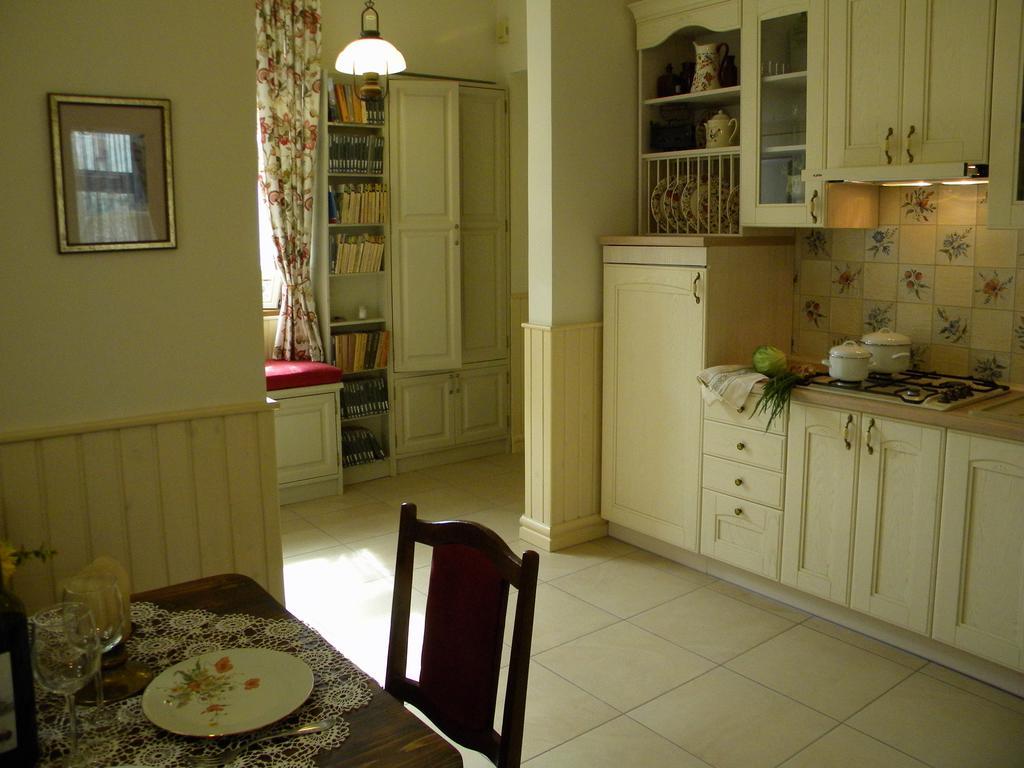 Studios At Anchevskih 3 Lviv Luaran gambar